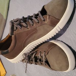 johnston an murphy dress sneakers